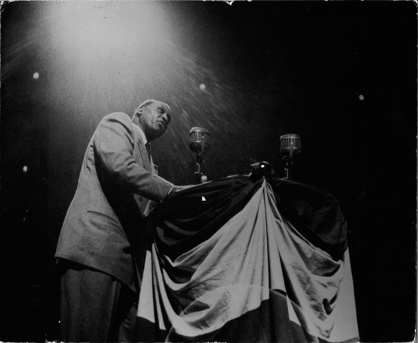 Paul Robeson: ‘Unity for Peace’ — Speech at Chicago Peace Congress, 1951